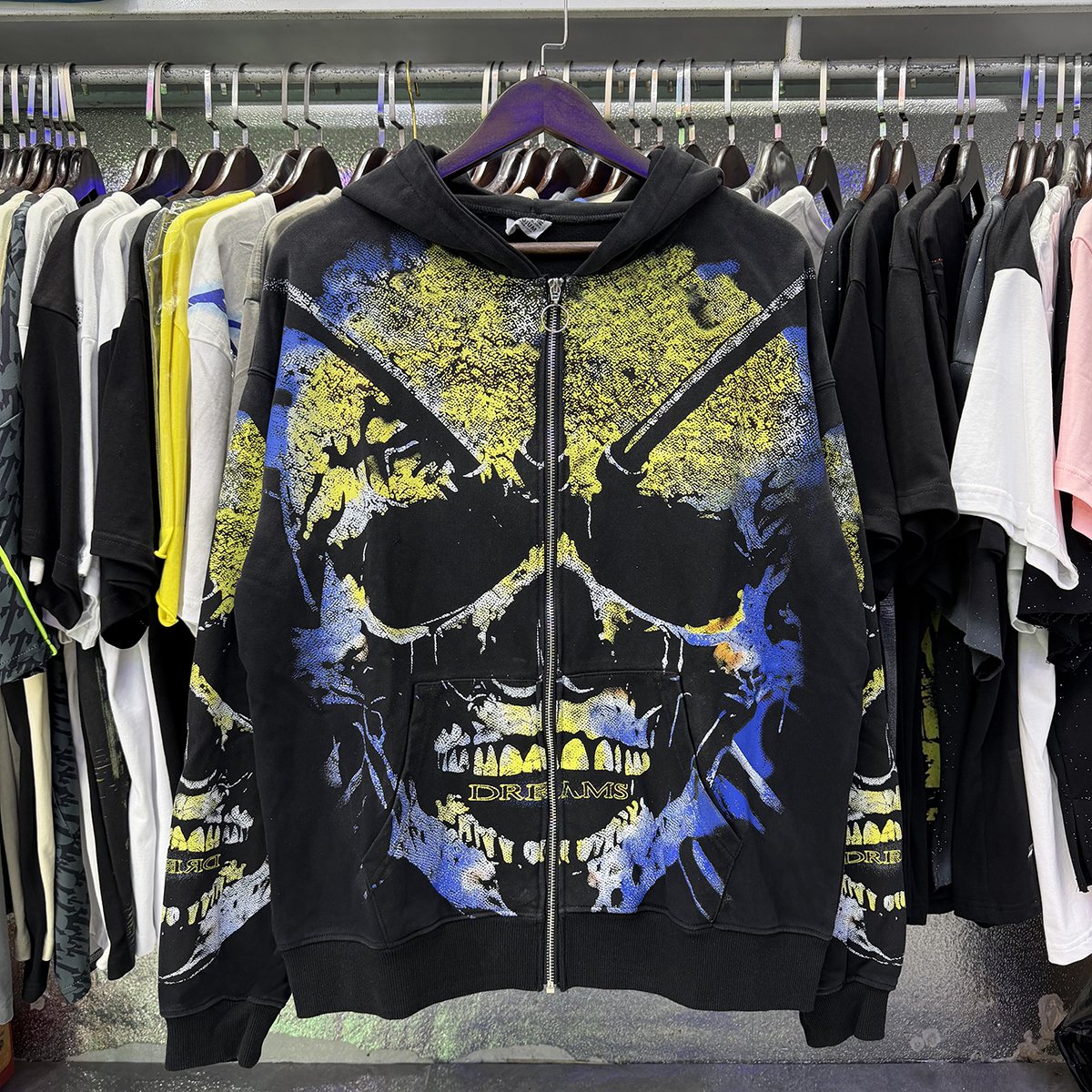 VALE USA Gravedigger Skull Graphic Zip Hoodie ¡ª context