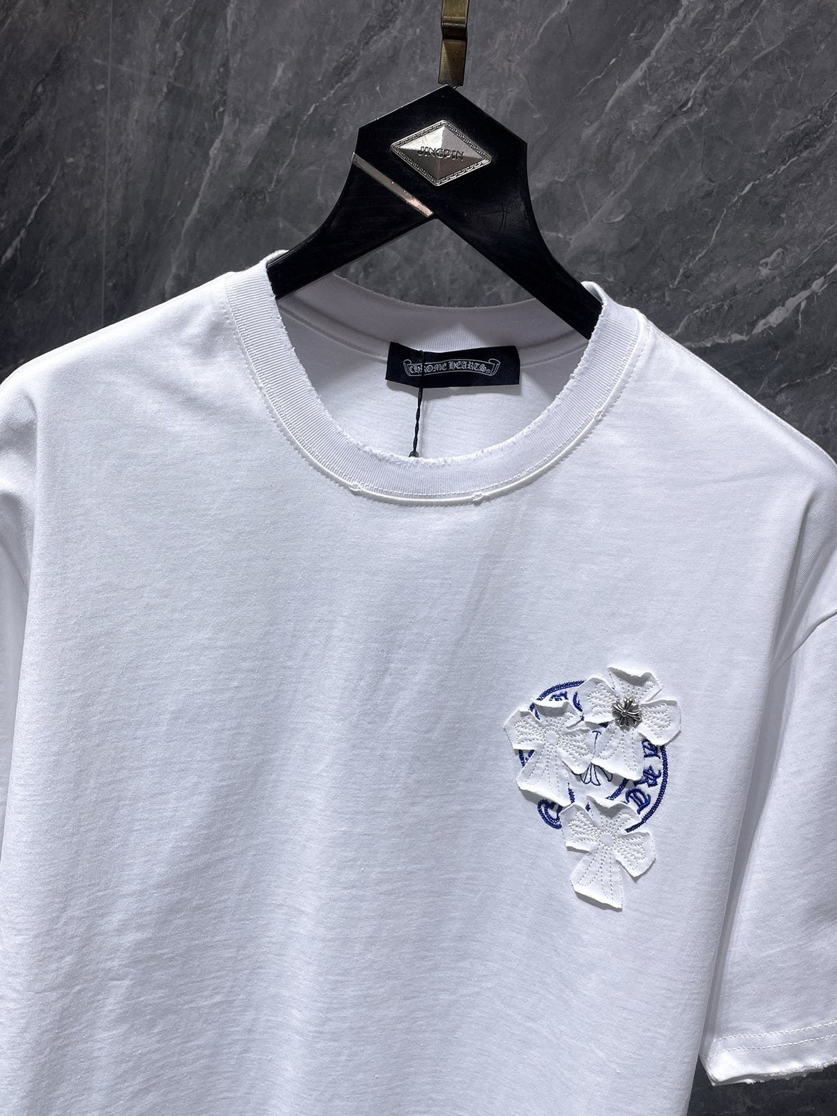 Chrome Hearts Cross Appliqu¨¦ Graphic T-Shirt ¡ª detail