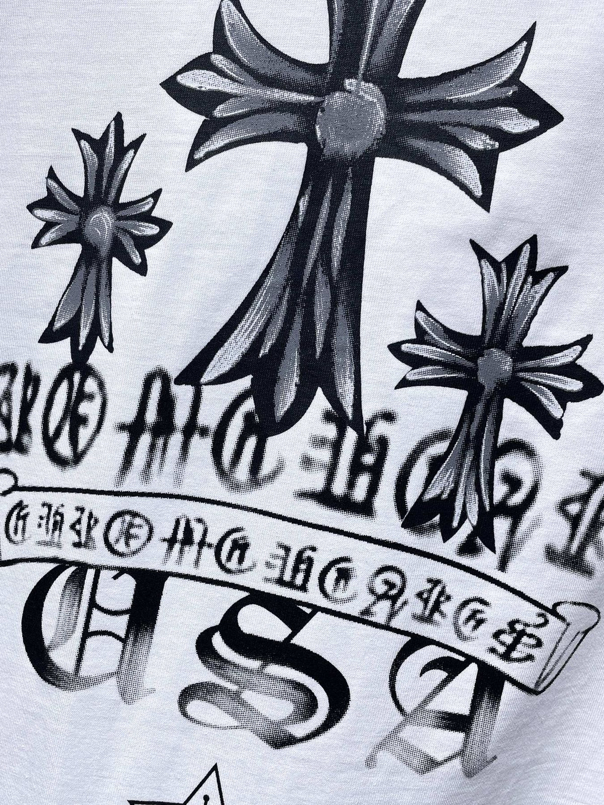 Chrome Hearts Floral Cross USA Graphic T-Shirt ¡ª fabric_closeup