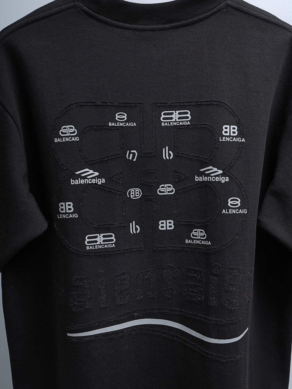 Balenciaga Logo-Panel Graphic T-Shirt ¡ª detail